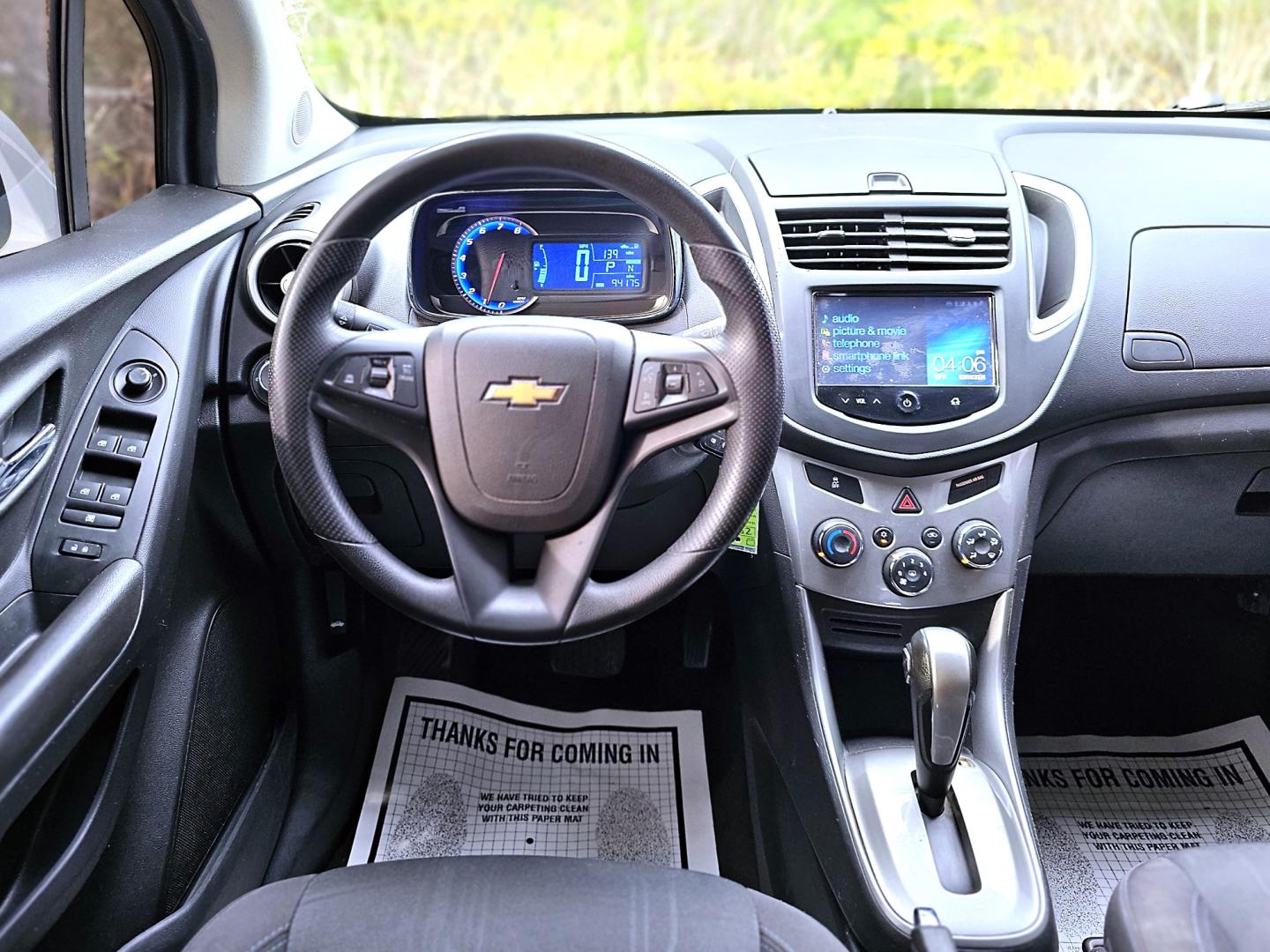 2016 White Chevrolet Trax LT (KL7CJLSB9GB) with an 1.4L L4 DOHC 16V engine, Automatic transmission, located at 18001 Kellogg Rd, Saucier, MS, 39574, (228) 832-1441, 39.421459, -76.641457 - Photo#10